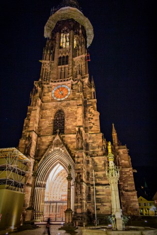 IMG_2393 Catedral de Friburgo de Bisgovia (Freiburg im Breisgau) h - copia.jpg